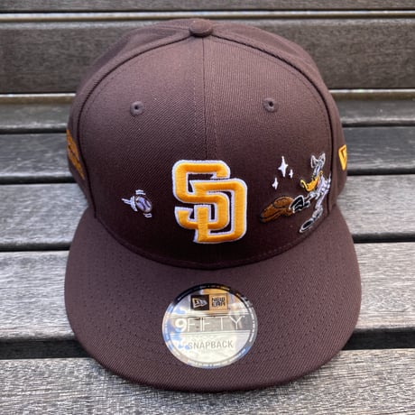 海外仕様 9FIFTY ニューエラ MLB サンディエゴ パドレス Padres ダフィーダック Looney Tunes (950-268)