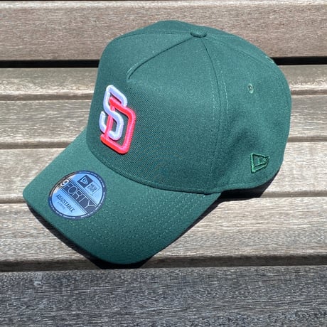 海外限定 Newera ニューエラ 9Forty A-Frame Aフレーム SD Padres パドレス 1998WS ワールドシリーズ キャップ (940-185)