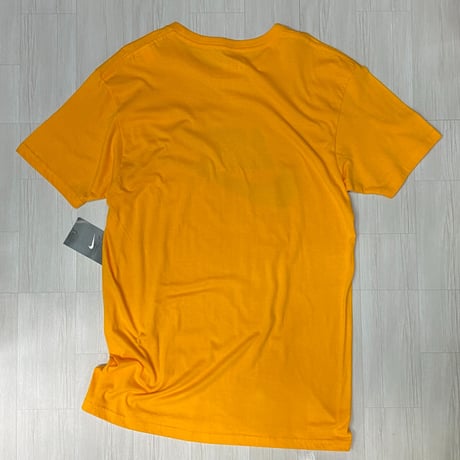 USAモデル NIKE ナイキ 半袖 Tシャツ レギュラーフィット オレンジ グラデーションロゴ (NK1)