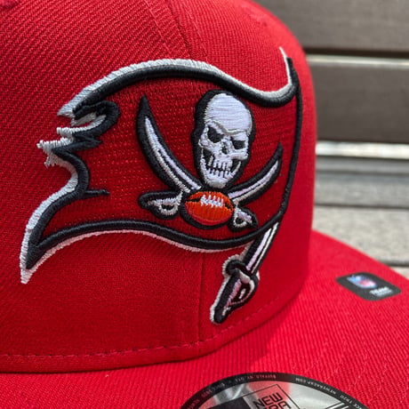 USA限定 9FIFTY ニューエラ NFL バッカニアーズ TB BUCCA スナップバックキャップ OTC