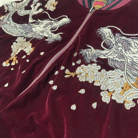 別珍 「Yokosuka刺繍入り」 横須賀発祥 SUKAJAN スカジャン 龍 Dragon ベルベット VELVET バーガンディ (SKJ4)