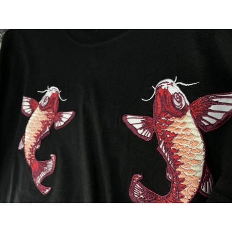 横須賀名物 スカジャン Ｔシャツ 刺しゅう スカT 鯉 コイ CARP 黒 和柄 ジャパン (JPT34)