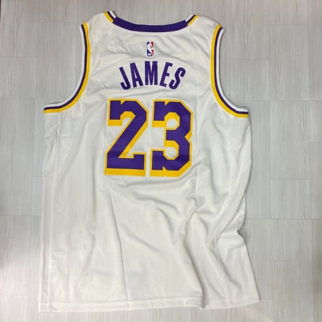 米国規格 NIKE ナイキ Lakers レイカーズ 23 レブロンジェームズ オーセンティック ジャージー 白