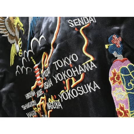 中綿入り 横須賀発祥 スカジャン 横須賀ジャンパー SUKAJAN 刺繍 HAWK 鷹 日本地図 黒