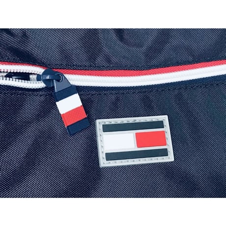 トミーヒルフィガー TommyHilfiger クロスボディ excusion 斜め掛け ボディバッグ ウェストバッグ 紺