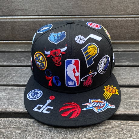 海外仕様 59FIFTY ニューエラ NEWERA 総柄 NBA 限定 Allover Patches キャップ (100-7)