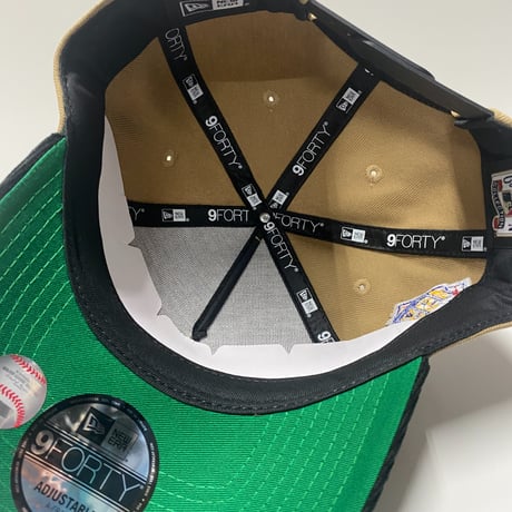 海外限定 Newera ニューエラ 9Forty Aフレーム NY Yankees ヤンキース 1999WS コーデュロイ キャップ (940-285)