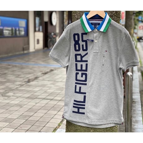 TOMMY HILFIGER 半袖 ポロシャツ Polo グレー BIGロゴ UVカット 吸水速乾 アメリカ NY