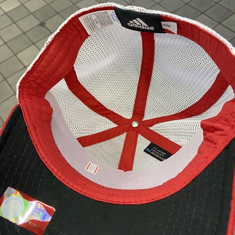 Adidas アディダス Collegiate ノースカロライナ州立大学 NC State Wolfpack ウルフパック メッシュキャップ