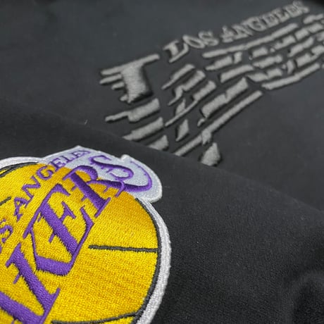 NBA公式 FISLL ロサンゼルス レイカーズ ハイクラス仕様 スウェット セットアップ 3D刺繍 パッチ
