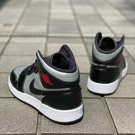 NIKE ナイキ AIR JORDAN1 MID エアジョーダン1 ミッドカット パーティクルグレー (AJ1)