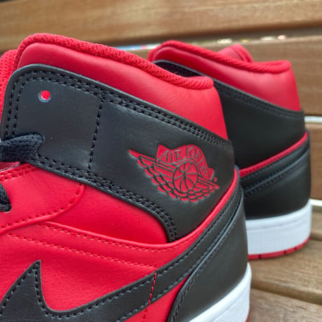 NIKE ナイキ AIR JORDAN1 MID エアジョーダン1 ミッドカット 黒赤 BRED ブラックバンプ (AJ57)