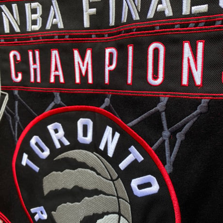 NBA公式  JHデザイン Raptors ラプターズ 限定 チャンピオンズ リバーシブル スタジャン