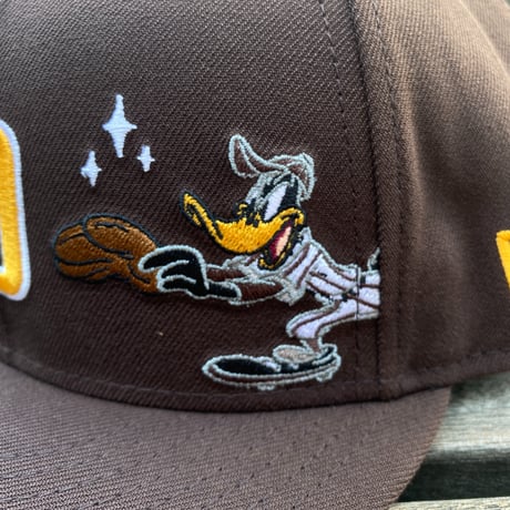 海外仕様 9FIFTY ニューエラ MLB サンディエゴ パドレス Padres ダフィーダック Looney Tunes (950-268)