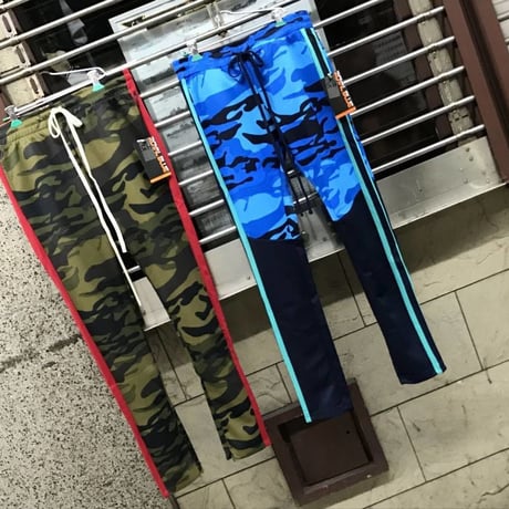 ロイヤルブルー RoyalBlue トラックパンツ 迷彩 カモフラージュ 青 サイドライン ストレッチ素材 2トーン