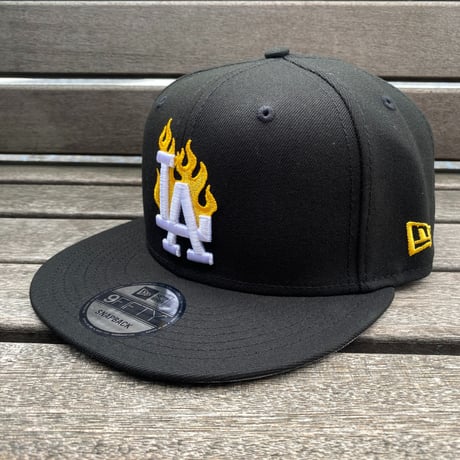 海外限定 9FIFTY ニューエラ LA Dodgers ドジャース スナップバックキャップ 炎 イエローフレイム 40周年記念 (950-248)