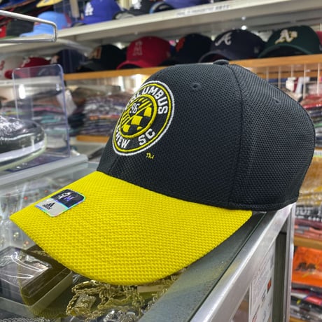 Adidas コロンバス クルー Columbus Crew メジャーリーグサッカー MLS キャップ  (MLS18)