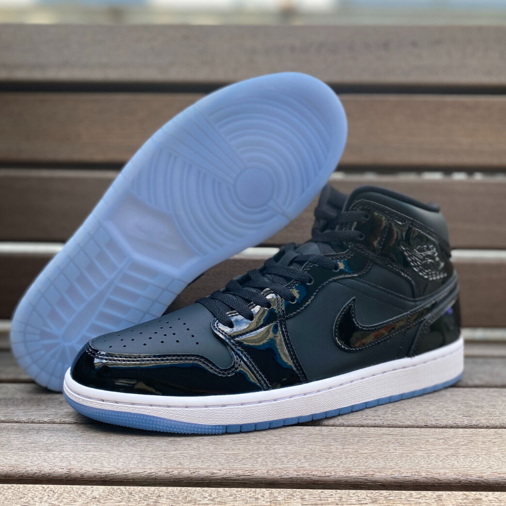 NIKE ナイキ JORDAN1 Space Jam スペシャルエディション 黒パテント