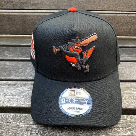 海外限定 Newera ニューエラ 9Forty Aフレーム Orioles ボルチモア オリオールズ キャップ 30周年記念 (940-309)