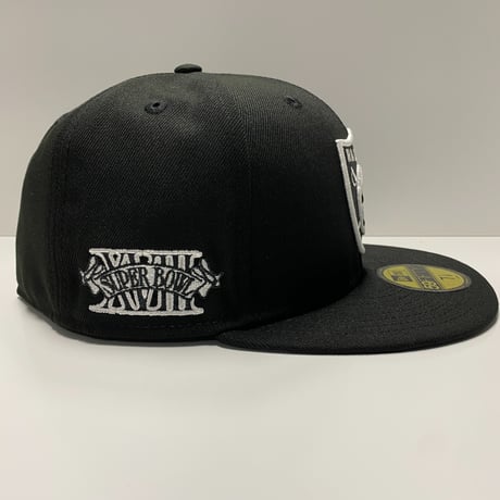 海外限定 NEWERA 59Fifty NFL ラスベガス レイダース Raiders スーパーボウル XVIII 白黒 (24-6)