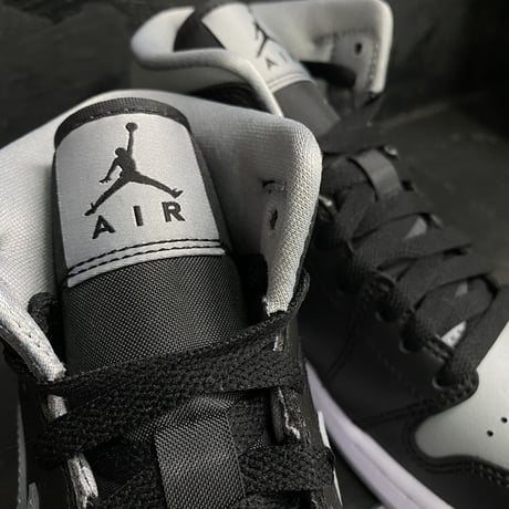 NIKE ナイキ AIR JORDAN1 MID エアジョーダン1 ミッドカット 黒/グレー (AJ76)