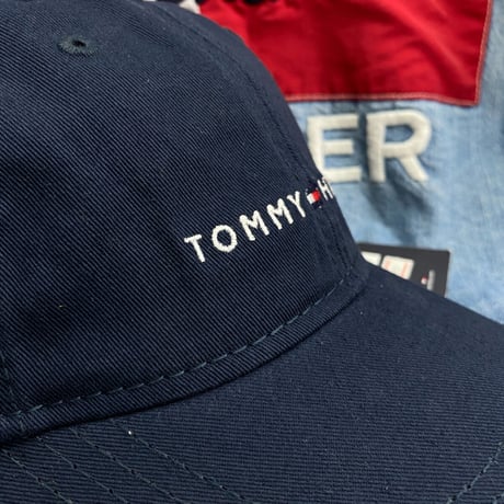トミーヒルフィガー TOMMY HILFIGER レザーストラップバック キャップ  紺  クラシックロゴ