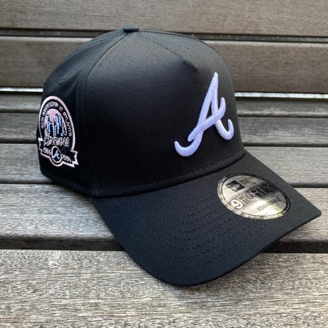 海外限定 Newera ニューエラ 9Forty Aフレーム Braves アトランタ ブレーブス 40周年記念 キャップ (940-267)