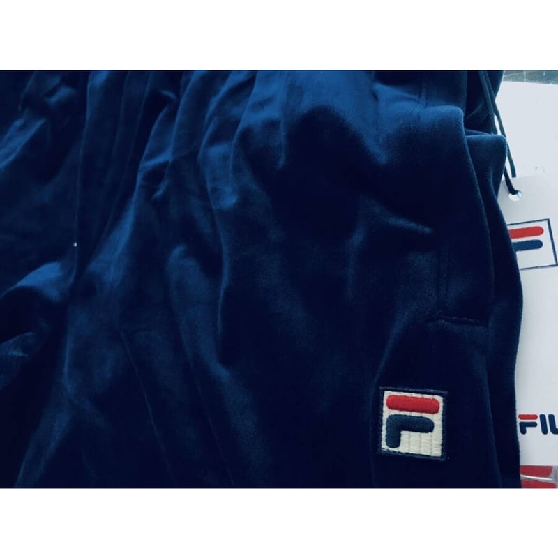 アメリカ限定 FILA フィラ Velour ベロア 上下 セットアップ 紺 アメリカ限定 FILA フィラ Velour ベロア 上下 セットアップ 紺