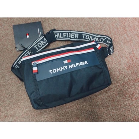 トミーヒルフィガー TOMMY HILFIGER クロスボディ 斜め掛け ボディバッグ ウェストバッグ 紺 citytrek2