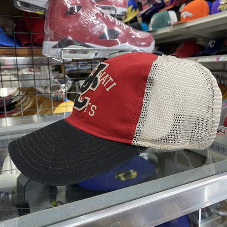 【S/M】 College Vault オハイオ州 シンシナティ大学 Collegiate UC ベアキャッツ Bearcats キャップ