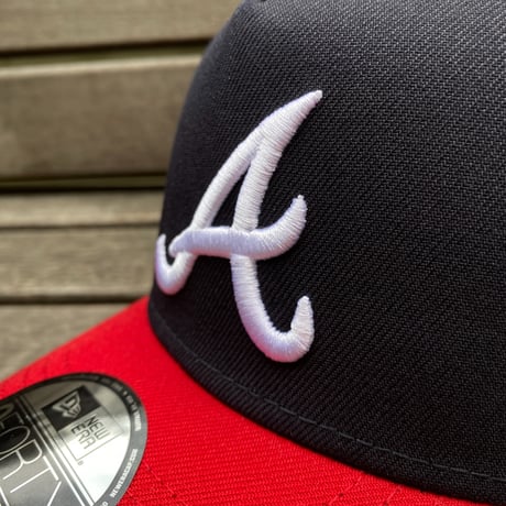 USA仕様 Newera ニューエラ 9Forty A-Frame Aフレーム ATL Braves アトランタ ブレーブス OTC キャップ (940-89)