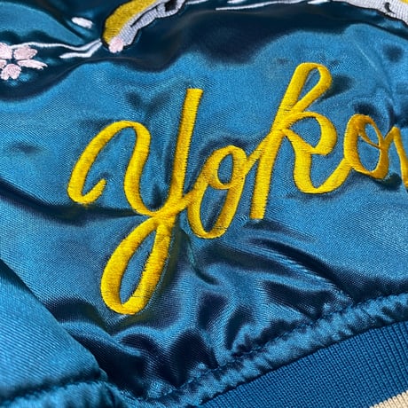 中綿入り Yokosuka刺繍入り スカジャン PUFF SUKAJAN 虎 タイガー 桜 tiger 総刺繍 水色 (SKJ85)