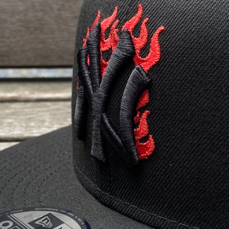 海外限定 9FIFTY ニューエラ NY Yankees ニューヨーク ヤンキース スナップバックキャップ 炎 レッドフレイム (950-249)