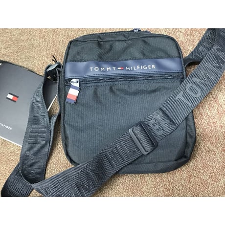 トミーヒルフィガー TOMMY HILFIGER クロスボディ TH MOTO MINI2 斜め掛け ボディバッグ 紺 ショルダー