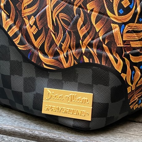 特別限定コラボ SPRAYGROUND スプレイグラウンド DIAA ALLAM ディアアラム アラビア書道 バックパック 黒 (BKPK76)