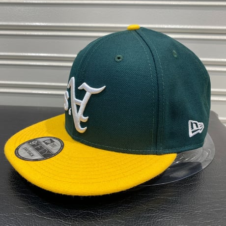 USA限定 Newera ニューエラ 9FIFTY アップサイドダウンロゴ スナップバック MLB アスレチックス