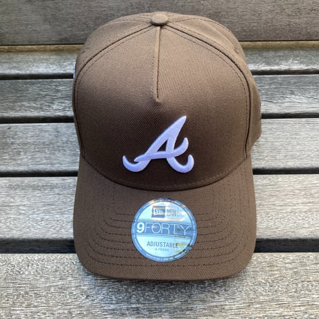 海外限定 Newera ニューエラ 9Forty Aフレーム Braves アトランタ ブレーブス 95ワールドシリーズ キャップ (940-158)