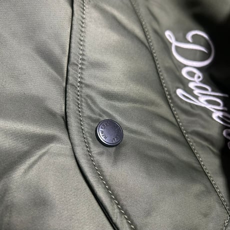 米国仕様 New Era ニューエラ Alpha Industries アルファインダストリーズ MLB LA ドジャース MA-1 ジャケット オリーブ
