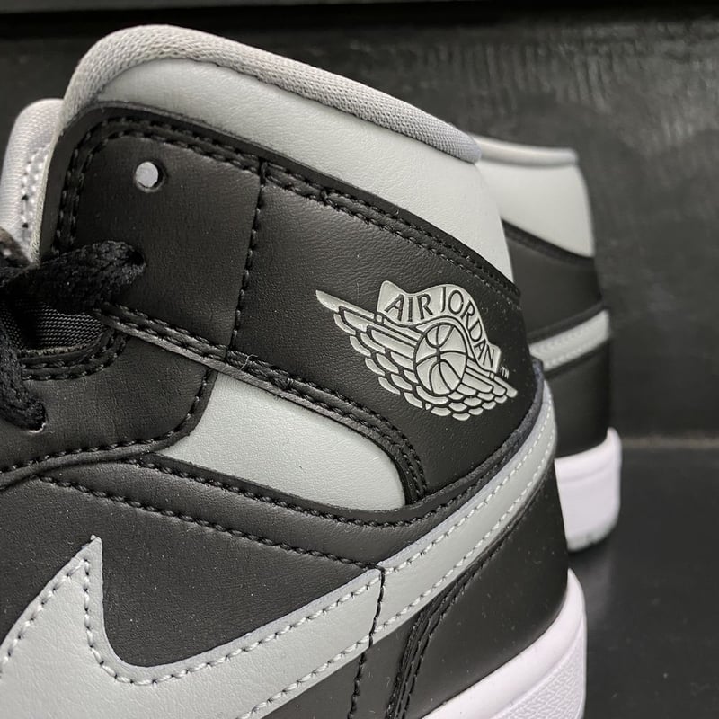 NIKE ナイキ AIR JORDAN1 MID エアジョーダン1 ミッドカット 黒/グレー