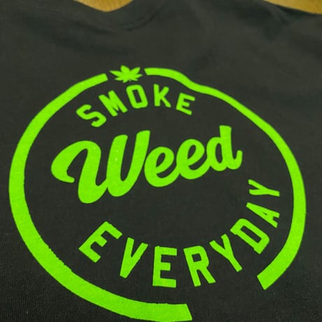LA発 SMOKE WEED グラフィック 半袖 ヘビーウェイト Tシャツ 黒 オーバーサイズ (GTS86)