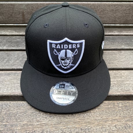 海外限定 NEWERA ニューエラ 9Fifty NFL ラスベガス レイダース LV Raiders スナップバックキャップ (950-254)