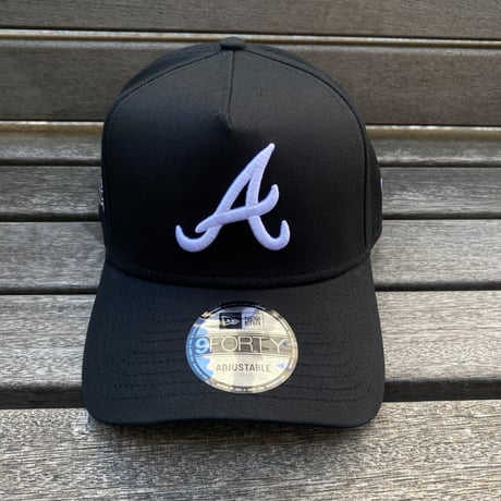 海外限定 Newera ニューエラ 9Forty Aフレーム Braves アトランタ ブレーブス 40周年記念 キャップ (940-267)
