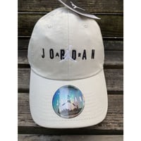 NIKE ナイキ AIR JORDAN ジョーダン ヘリテージ ローキャップ ストラップバック BONE WHITE