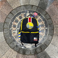 【NBA限定コラボ】 SPRAYGROUND ゴールデンステイト ウォリアーズ バックパック (BKPK70)