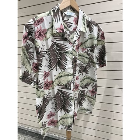 【特別SALE価格】アロハシャツ ALOHA 半袖 オープンカラー 開襟 レーヨン100% 白 ピンク フラワープリント ハワイアンシャツ R4