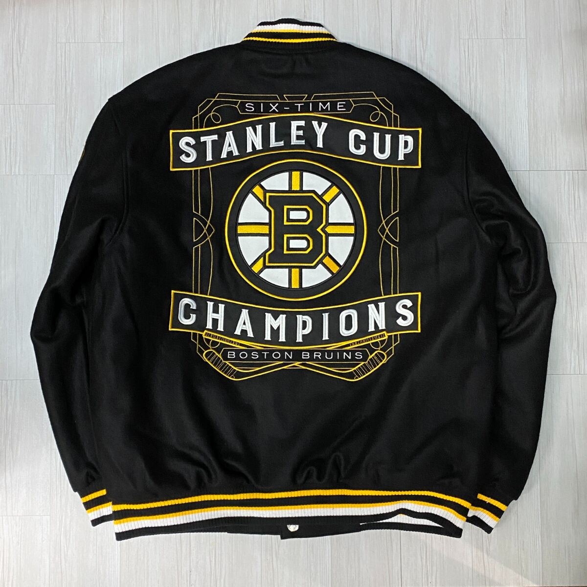 ボストン ブルーインズ　スタジャン　NHL NHL JHデザイン Bruins ブルーインズ 限定スタンレーチャンピオンズ