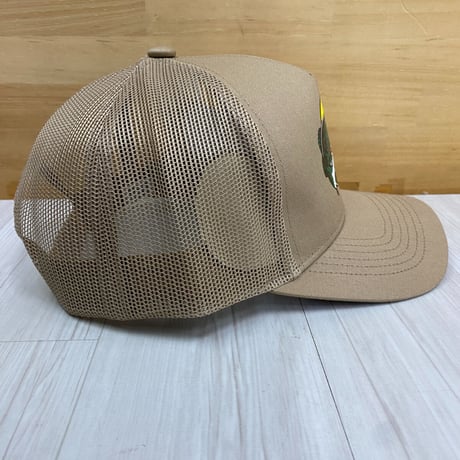 全米最大級のアウトドアブランド Bass Pro Shops バスプロショップス トラッカーキャップ KHAKI (bps4)