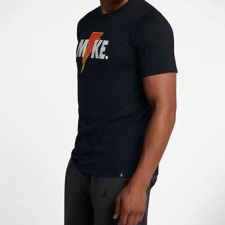 USA限定  NIKE ナイキ Jordan ジョーダン ゲータレード コラボ Like Mike ライトニング Tシャツ 半袖 黒