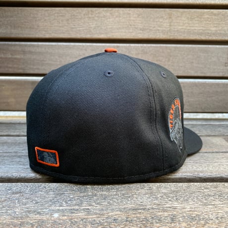 USA限定 ニューエラ DET TIGERS デトロイト タイガース Inflammable サテン 59FIFTY (10-8)