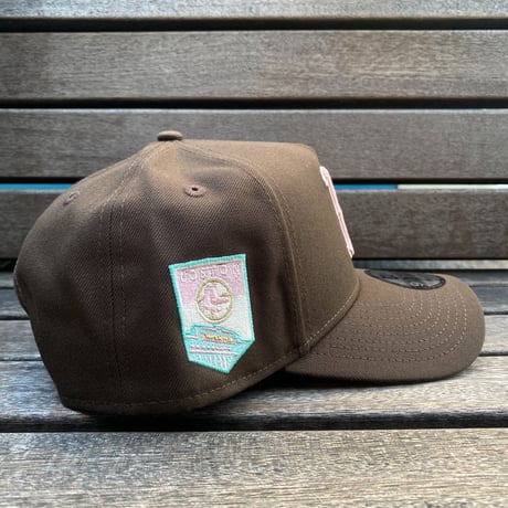 海外限定 Newera ニューエラ 9Forty Aフレーム Redsox ボストン レッドソックス スタジアムパッチ キャップ (940-270)